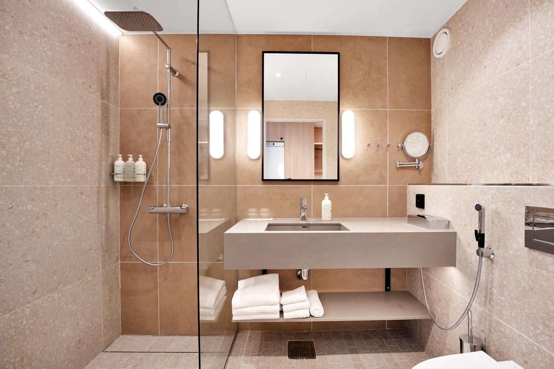 Hotelli Koli Kyl&auml; kylpyhuone