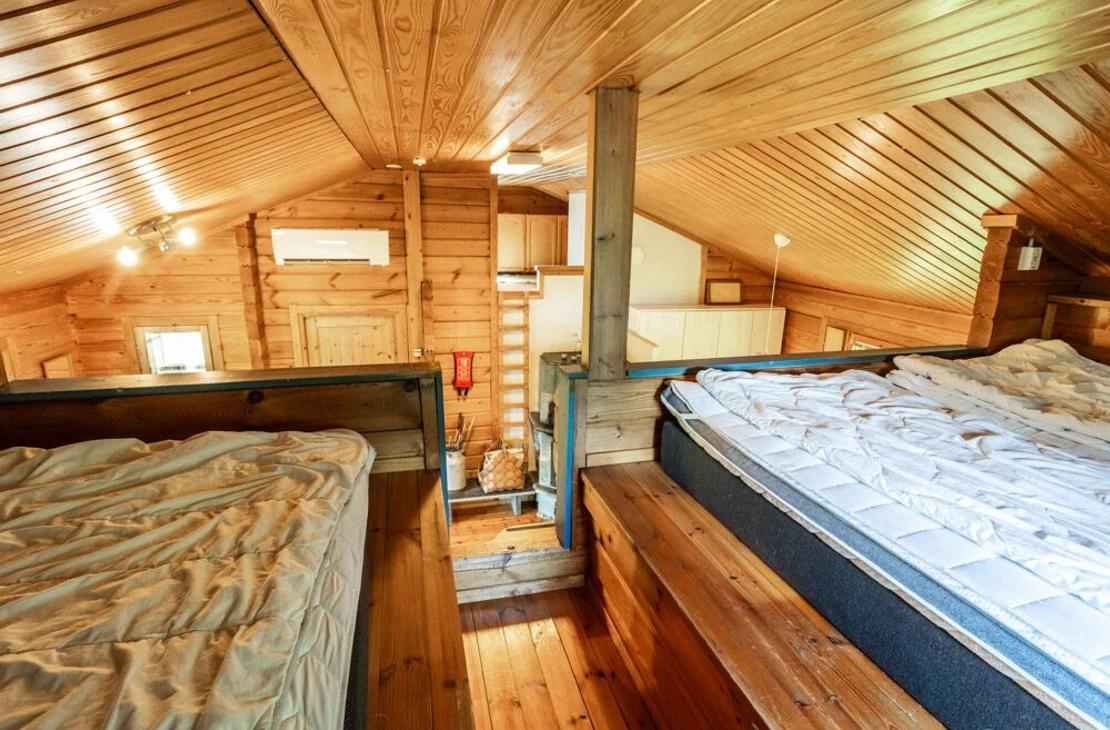 Parvella kaksi erillist&auml; muhkeaa peti&auml;